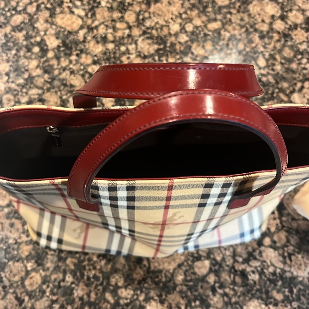 Burberry purse - Picture 3 of 4